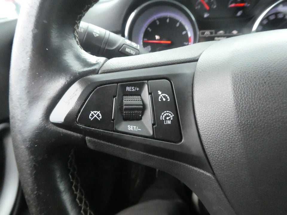 Opel Astra 1,0 T 105 Enjoy 5d