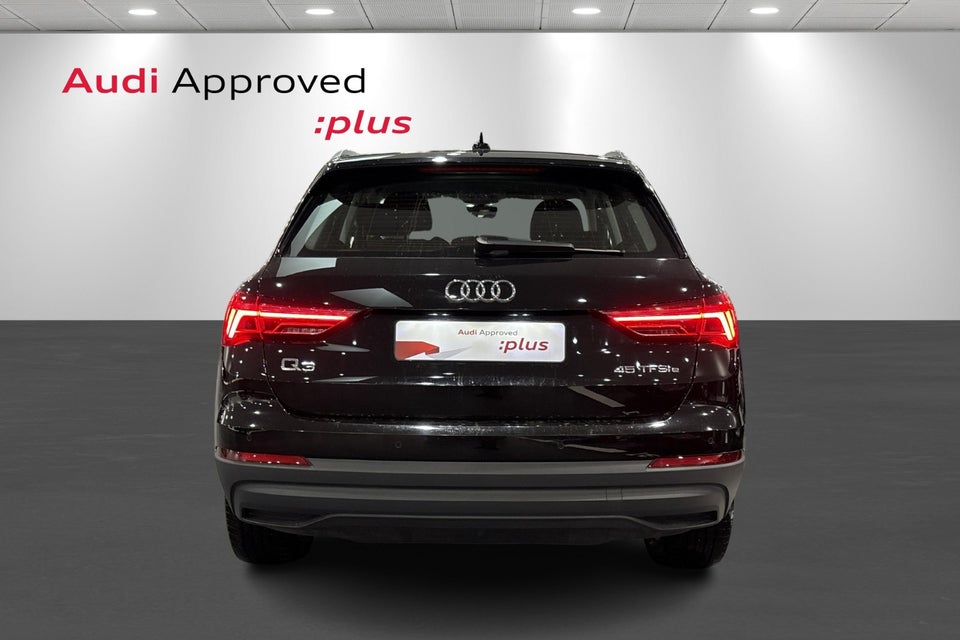 Audi Q3 45 TFSi e Attitude plus S-tr. 5d