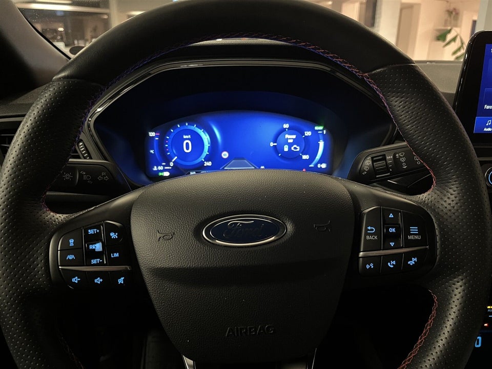 Ford Kuga 2,5 PHEV ST-Line X CVT 5d