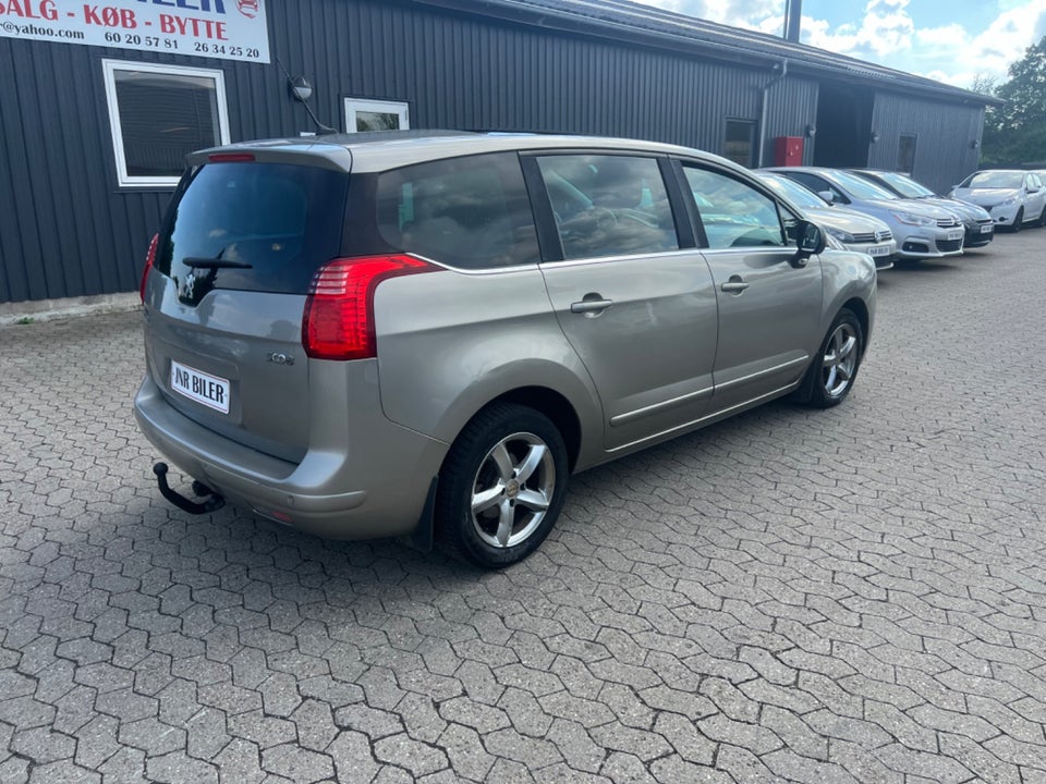 Peugeot 5008 2,0 HDi 150 Premium 7prs 5d