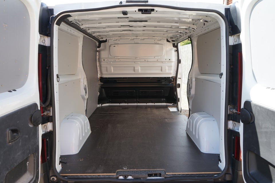 Renault Trafic T29 2,0 dCi 120 L2H1