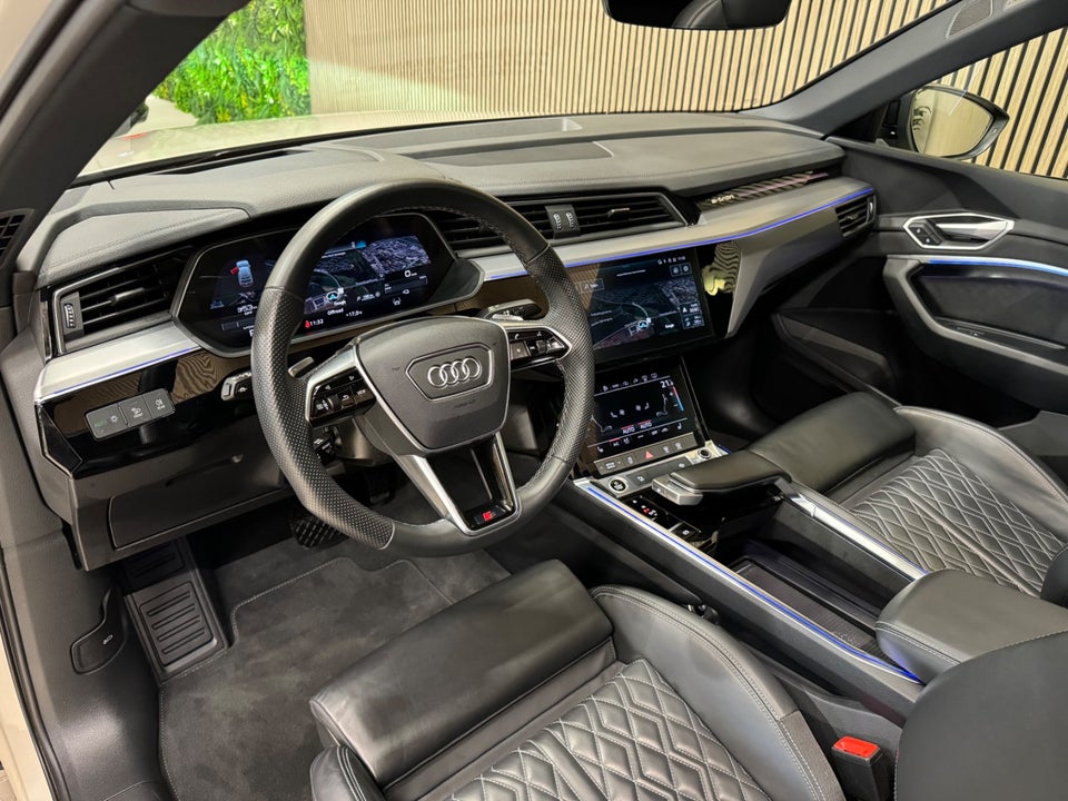 Audi e-tron 55 S-line Sportback quattro 5d