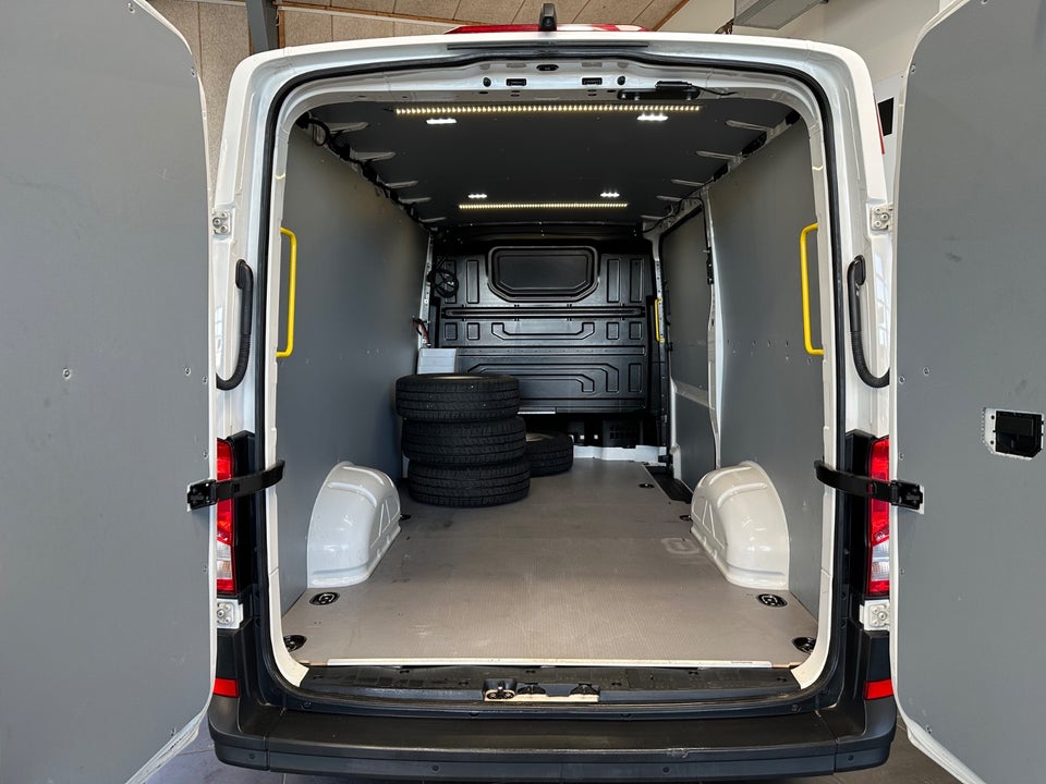 MAN TGE 2,0 2.180 Kassevogn L3H2 aut. FWD