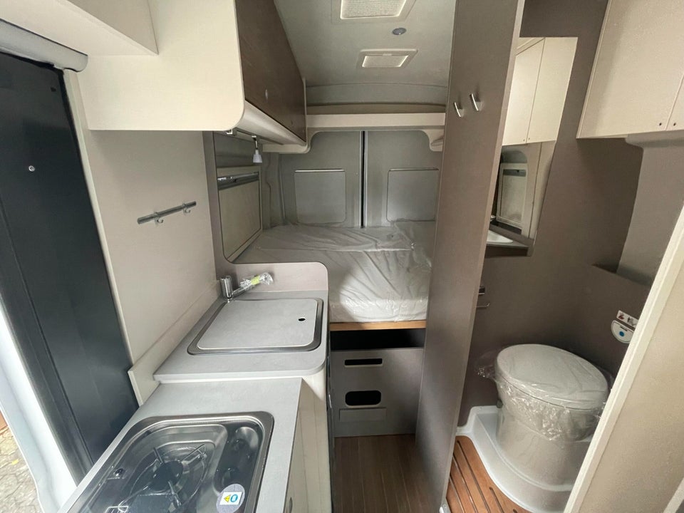 Etrusco CV600DF 2,0 aut. 4d