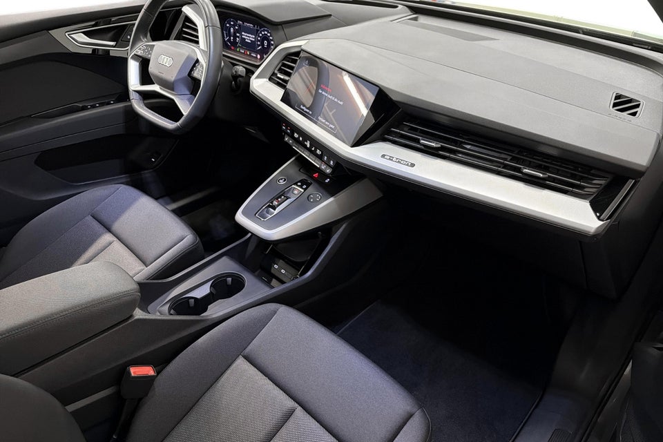 Audi Q4 e-tron 45 Progress 5d