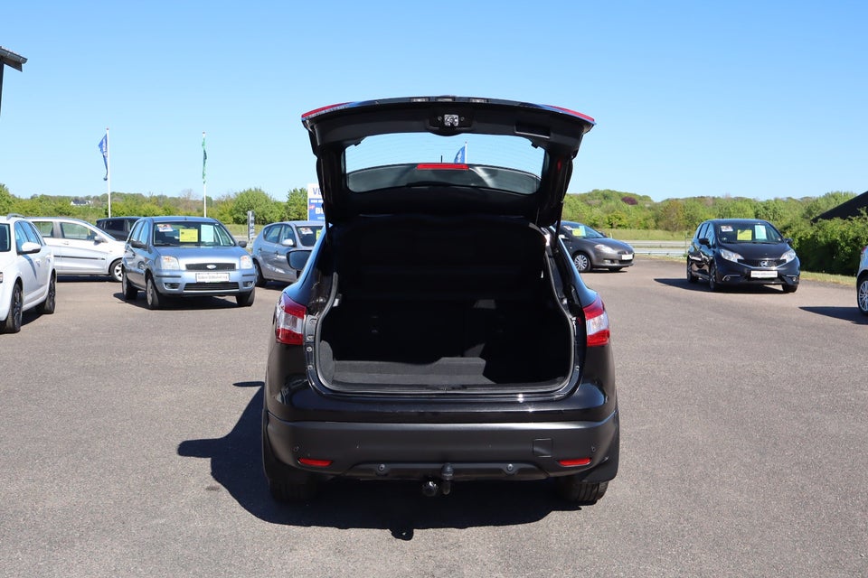 Nissan Qashqai 1,2 Dig-T 115 Tekna 5d