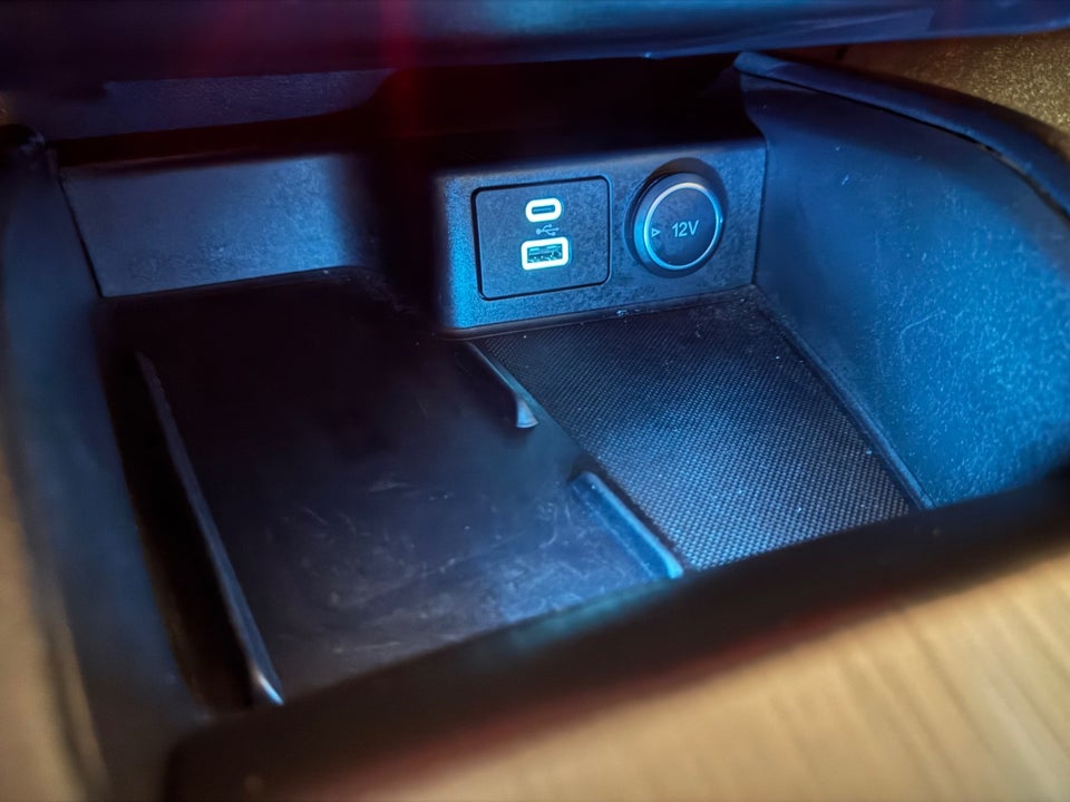 Ford Kuga 2,5 PHEV ST-Line X CVT 5d