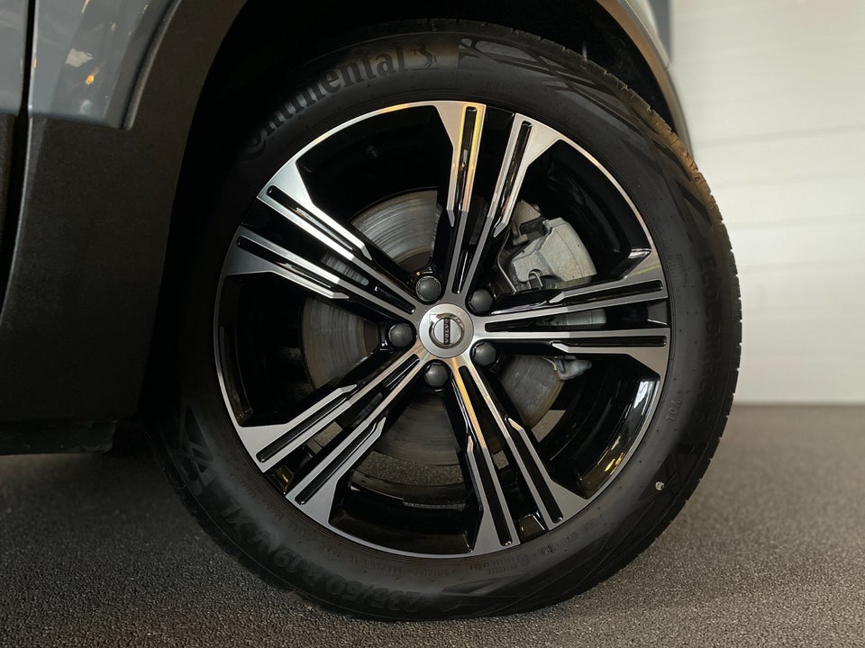 Volvo XC40 1,5 T5 ReCharge Inscription aut. 5d