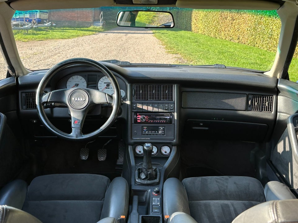 Audi S2 2,2 Coupé quattro 3d
