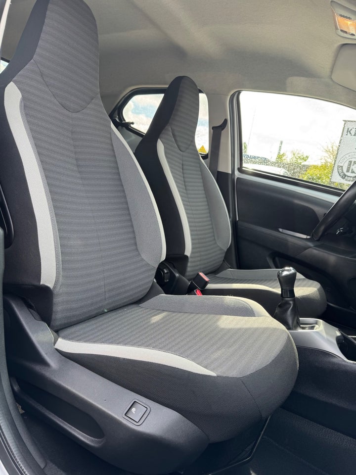 Toyota Aygo 1,0 VVT-i x-cite 5d