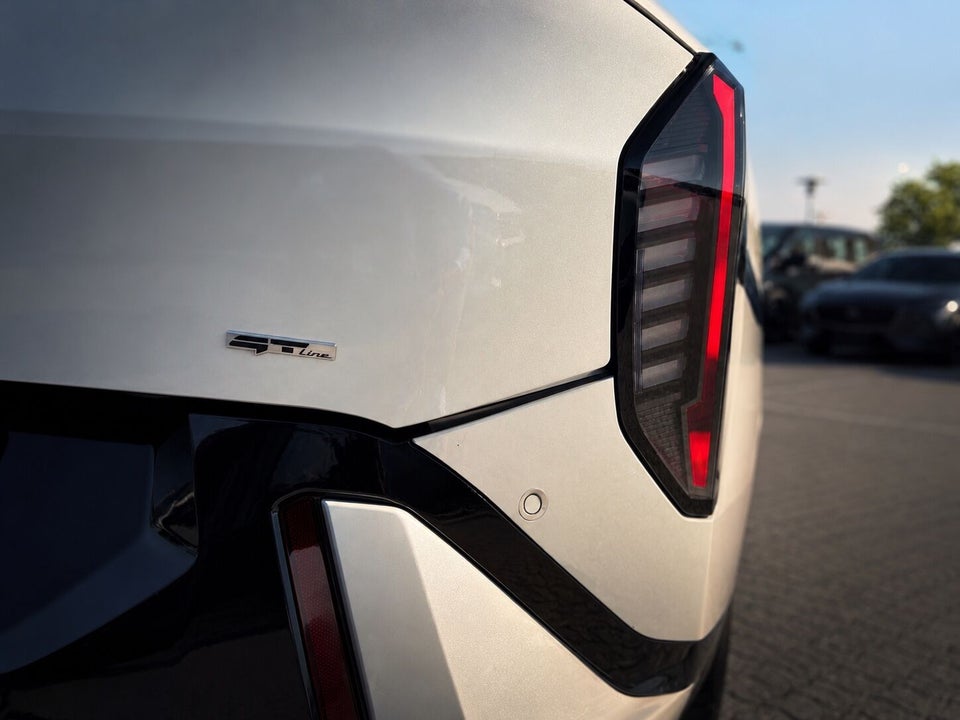 Kia EV4 81 Long Range Upgrade Fastback 4d