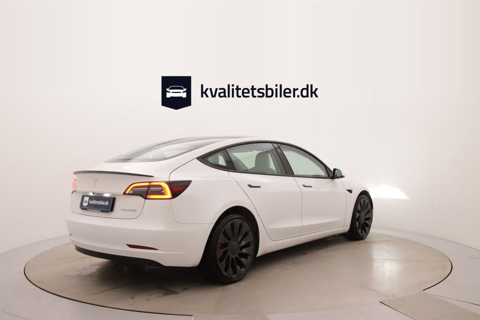 Tesla Model 3 Performance AWD 4d