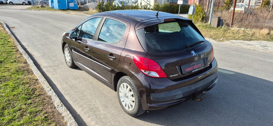 Peugeot 207 1,6 HDi 92 Active 5d