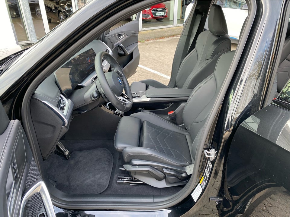 BMW iX1 xDrive30 M-Sport 5d