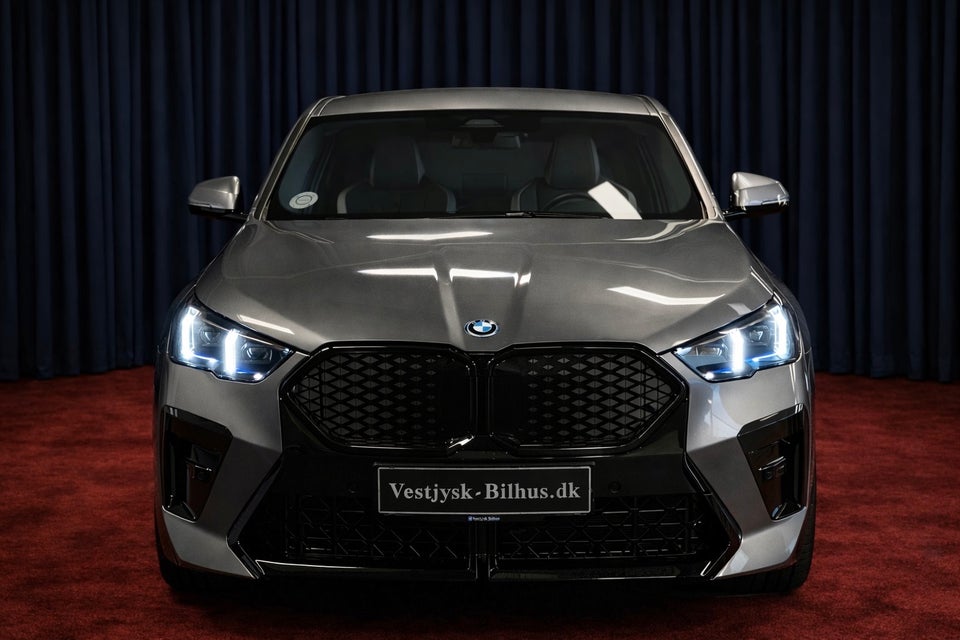 BMW iX2 eDrive20 M-Sport 5d