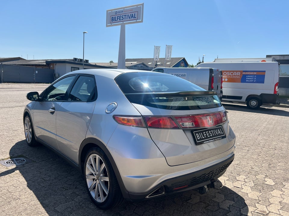 Honda Civic 1,8 Sport 5d