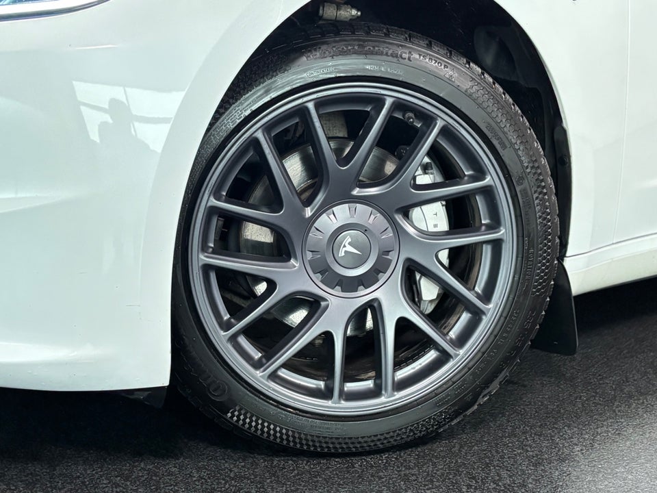 Tesla Model 3 RWD 4d