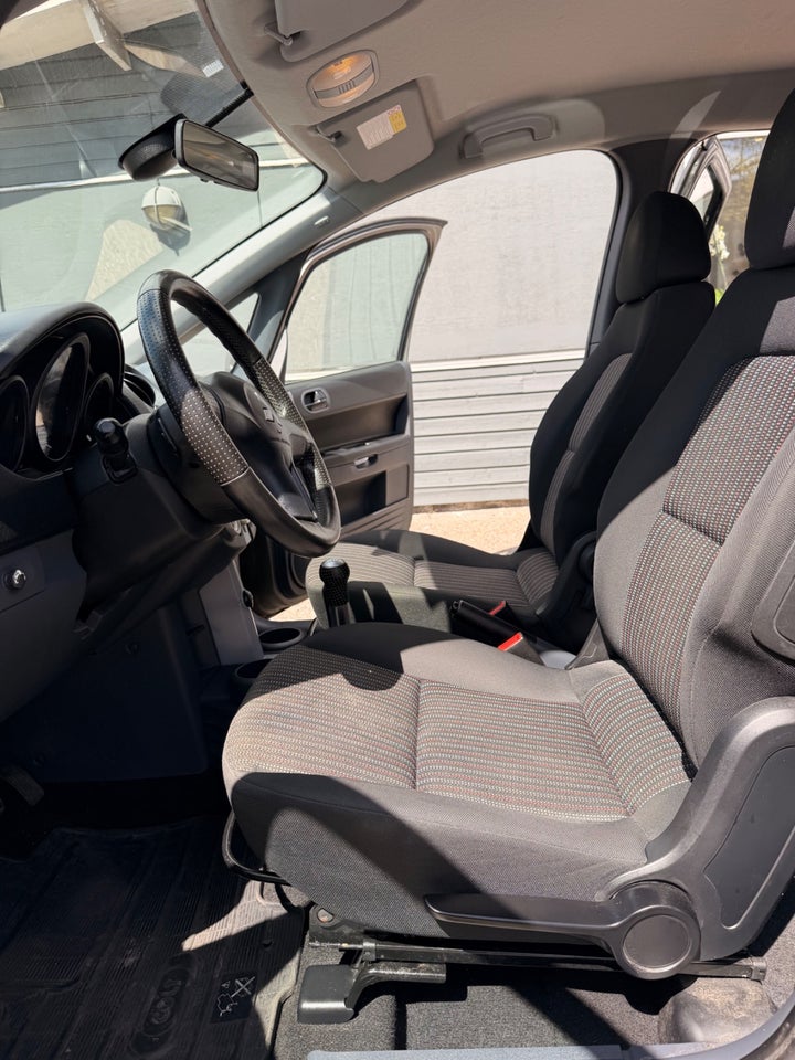 Mitsubishi Colt 1,5 Invite Coolpack 5d