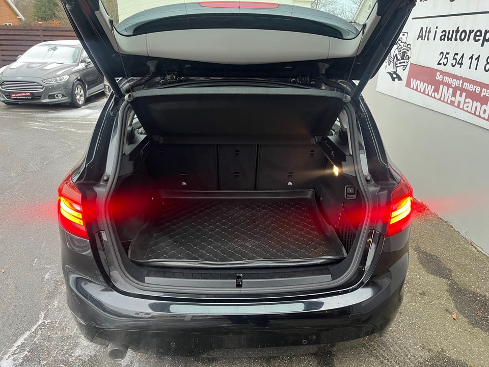 BMW 218d 2,0 Active Tourer Advantage 5d