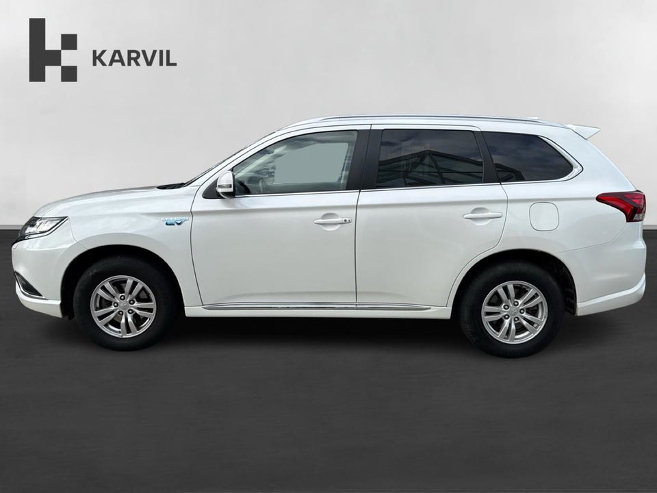 Mitsubishi Outlander 2,4 PHEV Inform+ CVT 4WD 5d