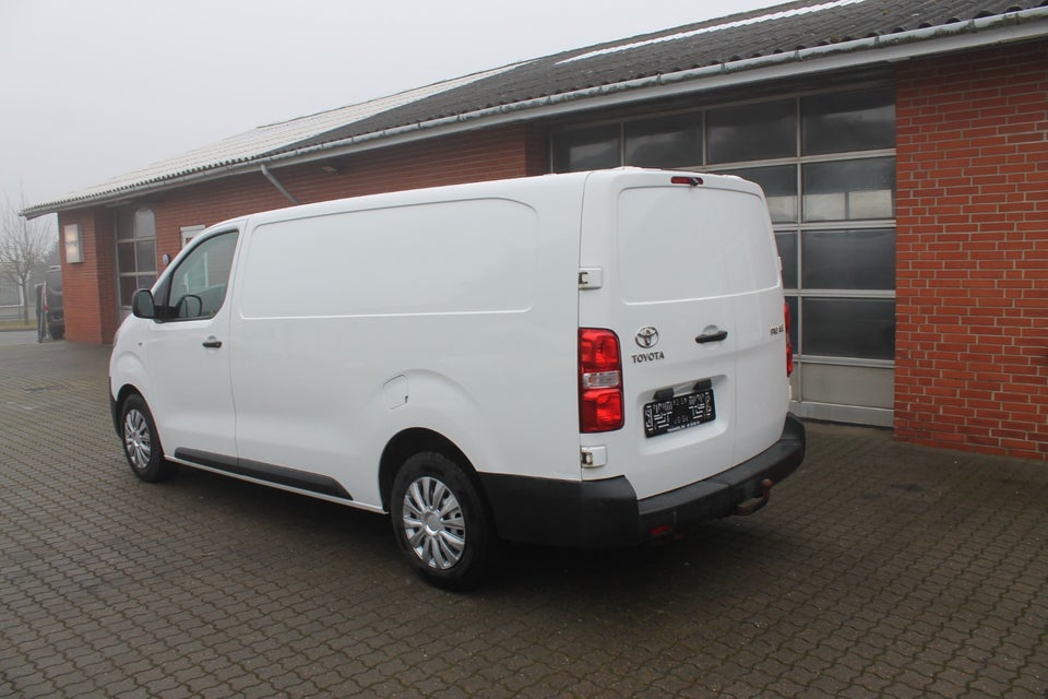 Toyota ProAce 2,0 D 120 Long Comfort Master 5d