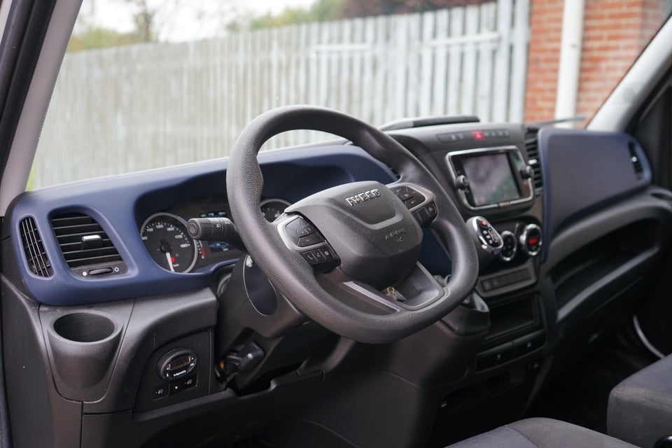 Iveco Daily 2,3 35S16 Alukasse m/lift AG8 2d