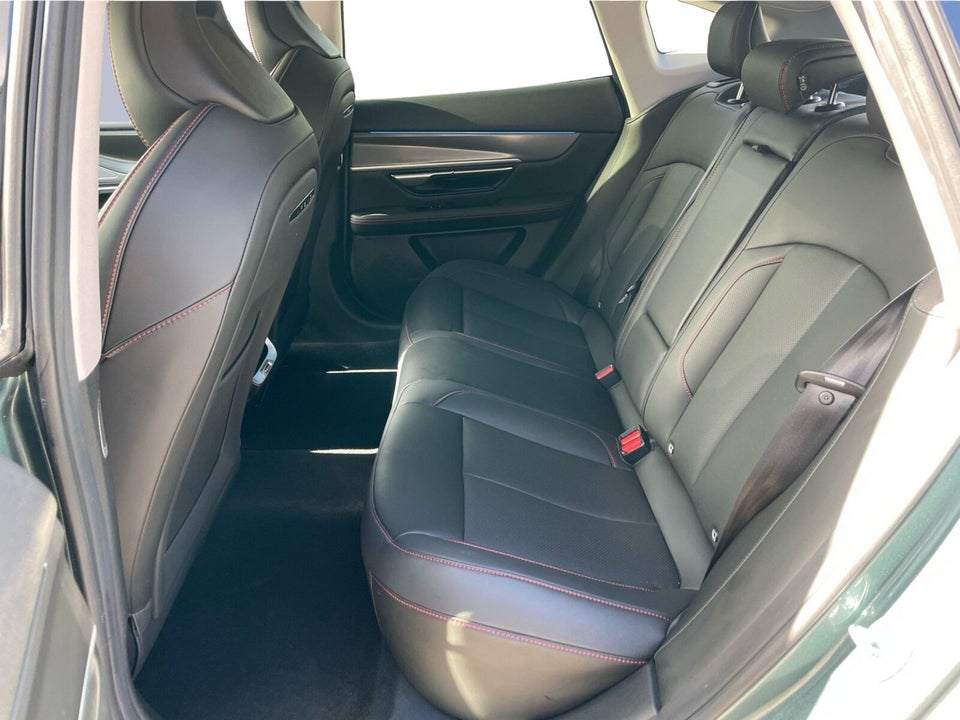 Xpeng P7 Long Range 4d