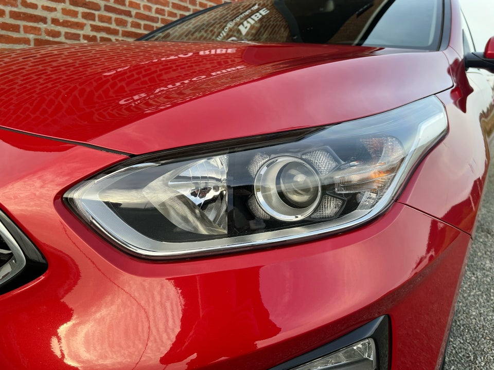 Kia Ceed 1,4 T-GDi Intro Edition SW DCT 5d