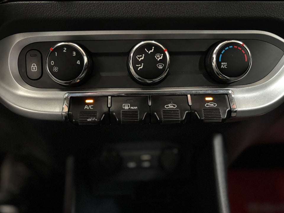 Kia Rio 1,2 CVVT Style+ 5d