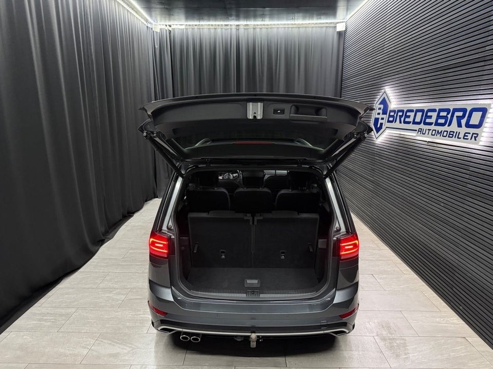 VW Touran 2,0 TDi 190 R-line DSG 7prs 5d