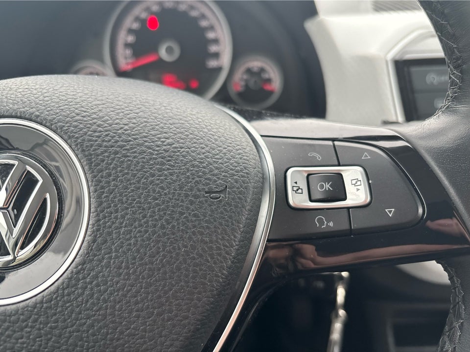 VW Up! 1,0 MPi 60 Design Up! BMT 5d