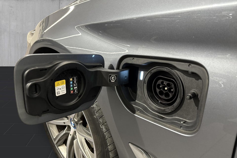 BMW 530e 2,0 Touring Sport Line xDrive aut. 5d