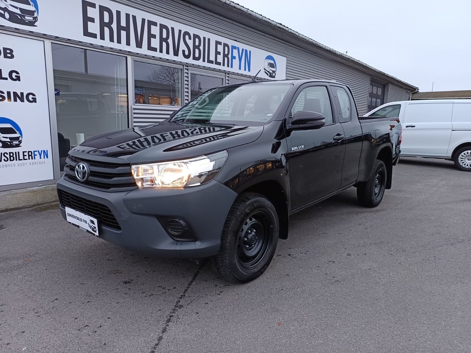 Toyota HiLux 2,4 D-4D 150 T2 Ex.Kab 4x4 4d