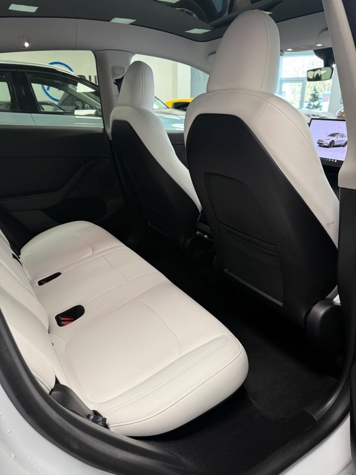 Tesla Model Y RWD 5d