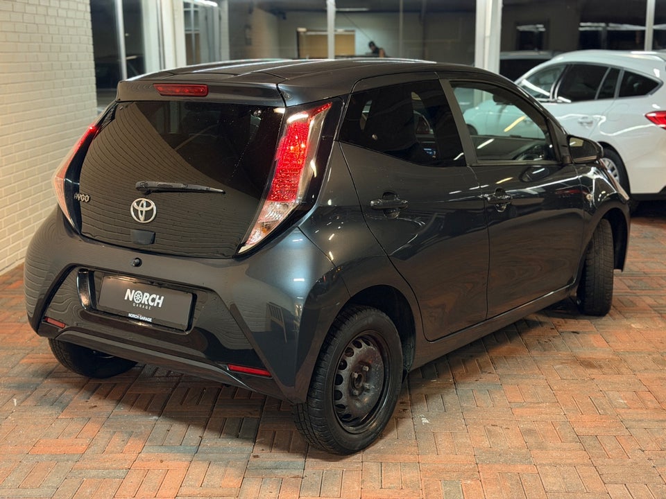 Toyota Aygo 1,0 VVT-i x-cellence 5d