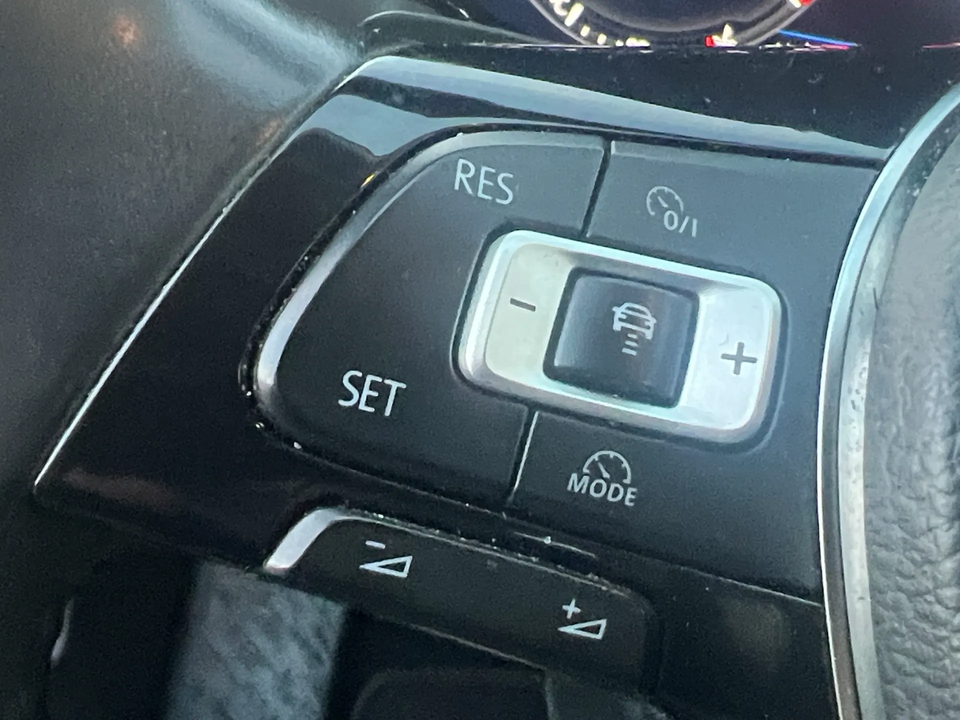 VW Golf VII 1,5 TSi 130 Comfortline DSG 5d