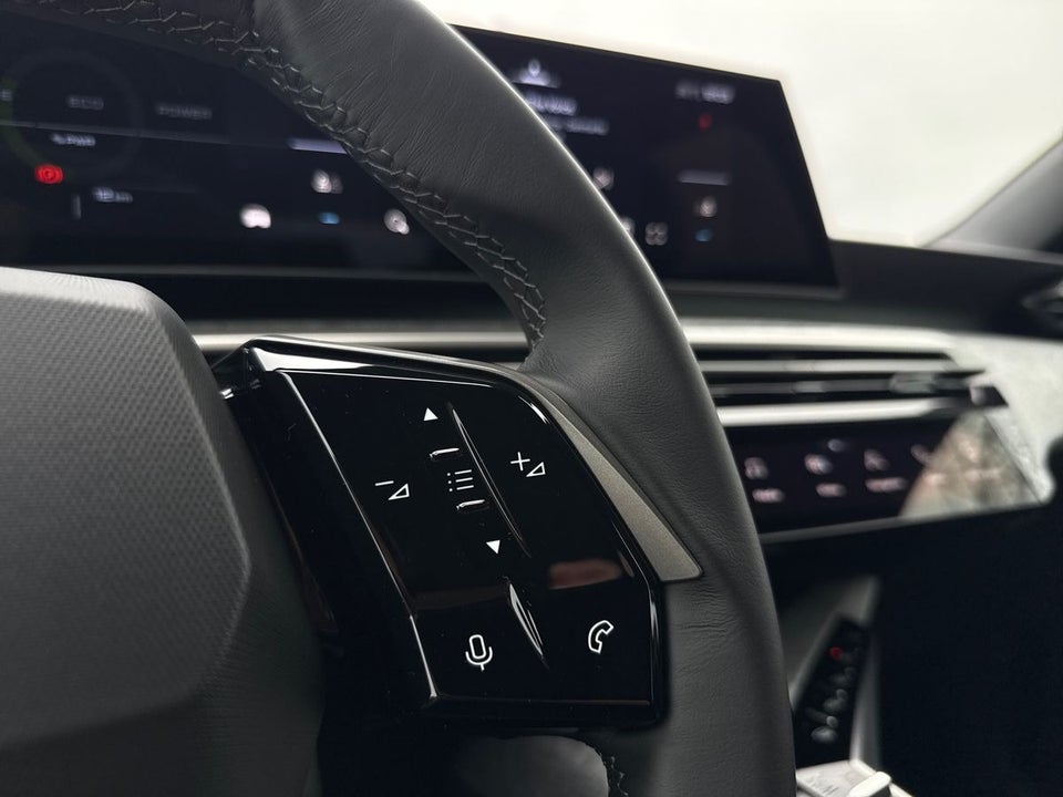 Peugeot e-5008 77 Allure 7prs 5d