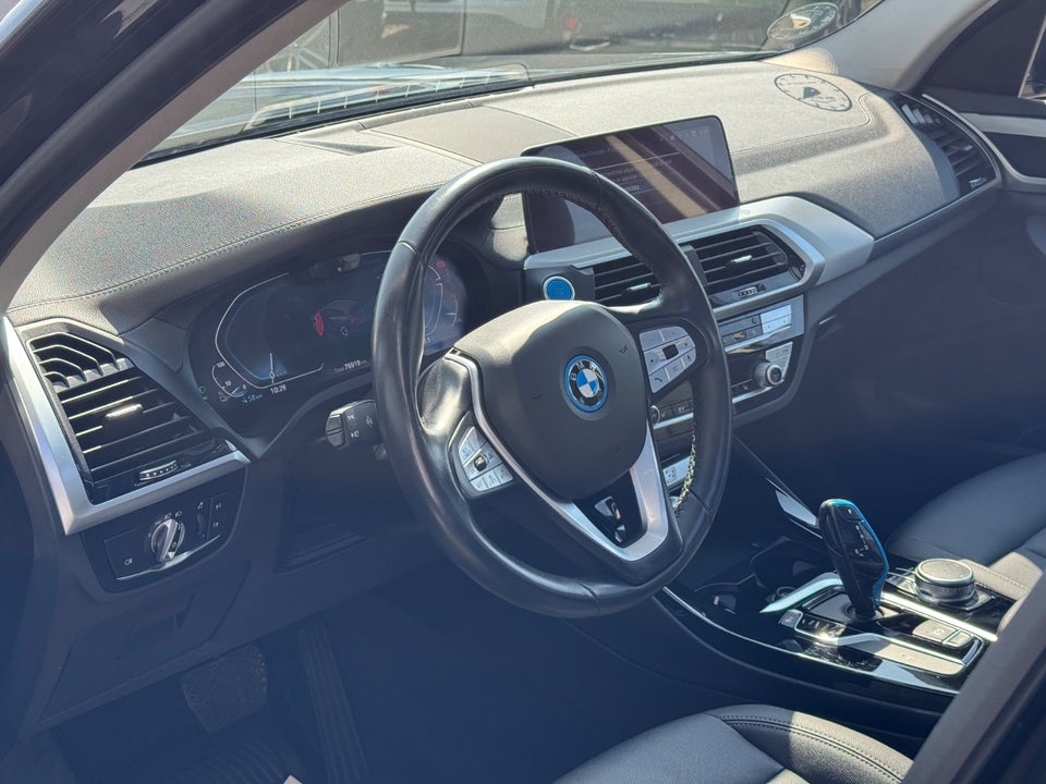 BMW iX3 Charged 5d