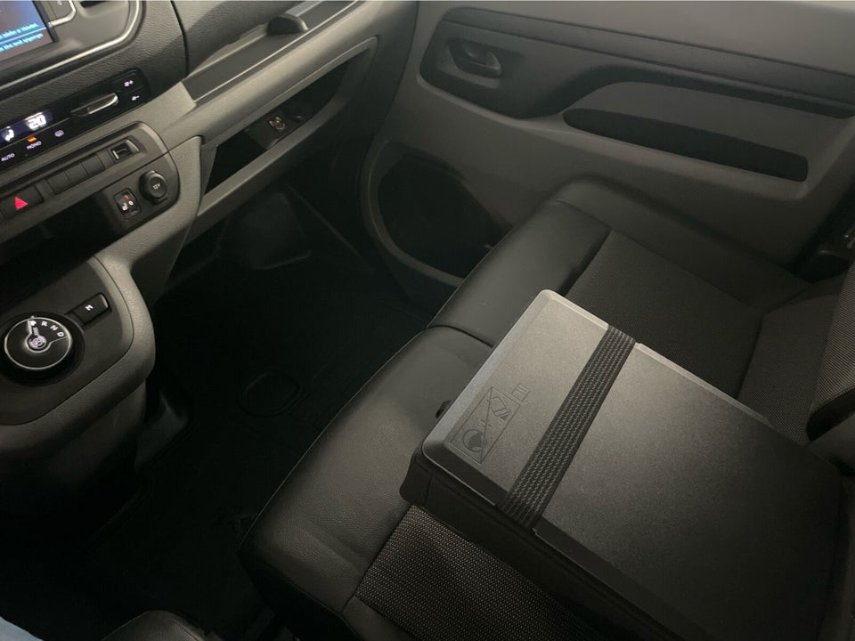 Peugeot Expert 2,0 BlueHDi 144 L3 Premium EAT8 Van