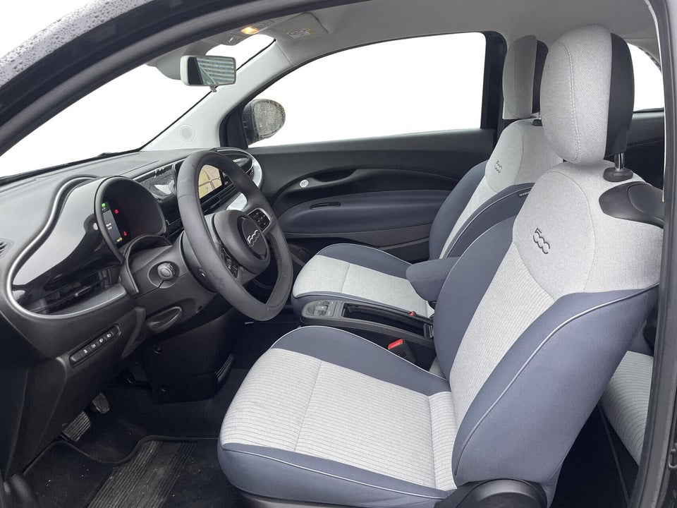 Fiat 500e 42 Icon 3d