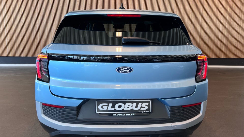 Ford Explorer 77 Premium Extended Range 5d