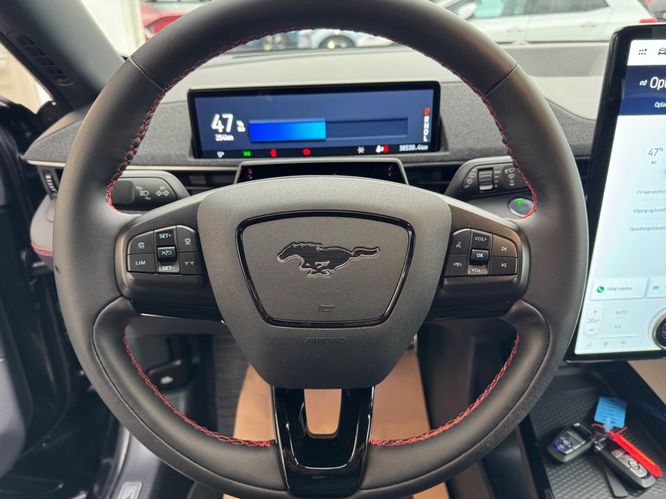 Ford Mustang Mach-E 98 Premium Extended Range 5d