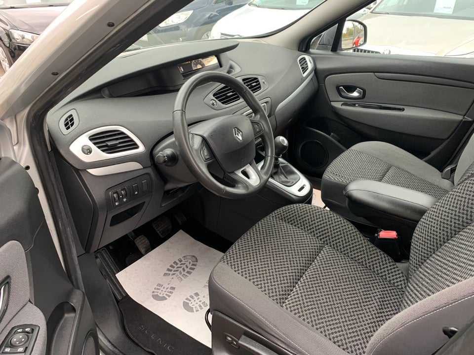 Renault Scenic III 1,5 dCi 95 Authentique 5d