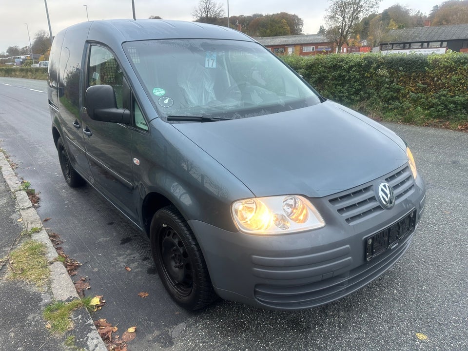 VW Caddy 1,9 TDi Life 4d