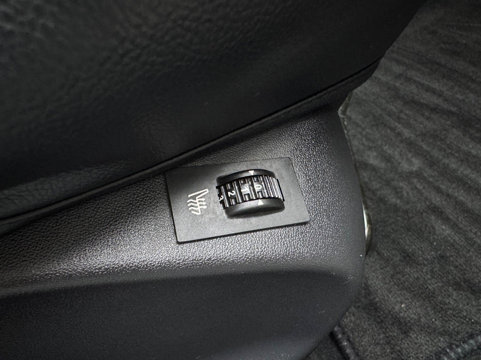 Peugeot 208 1,6 BlueHDi 75 Active 5d