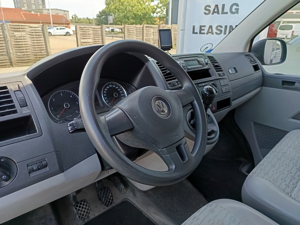 VW Transporter 2,0 TDi 84 Kassevogn kort 4d