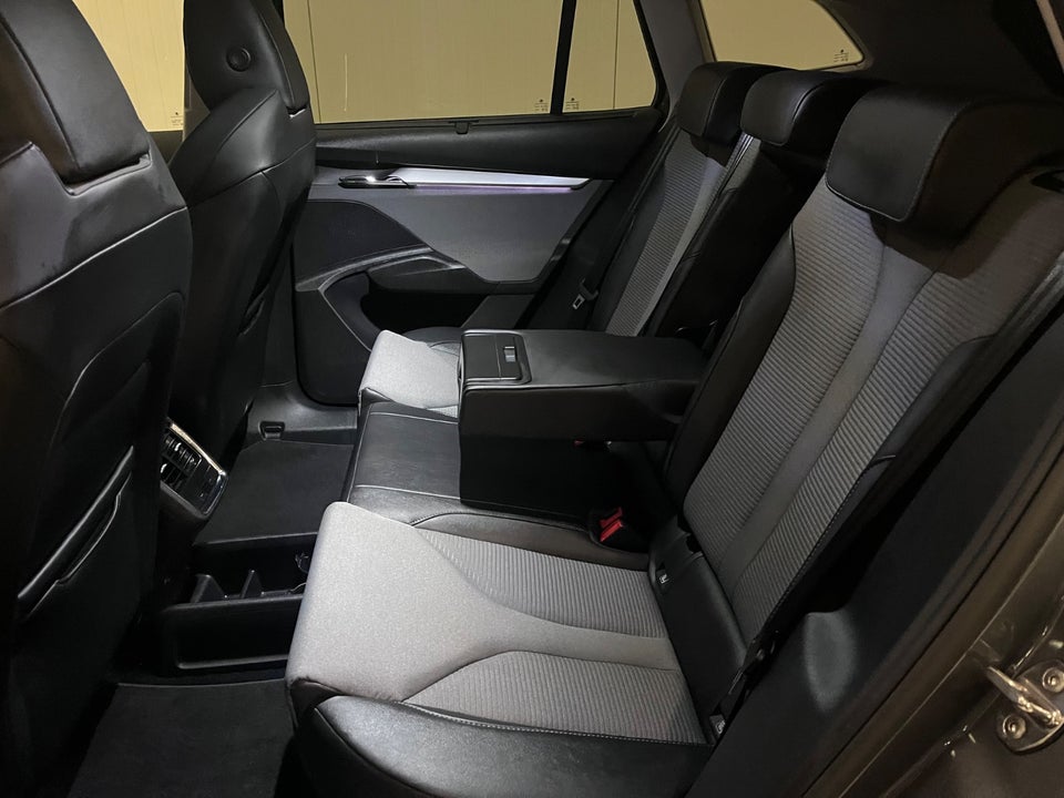 Skoda Enyaq 80 iV Premium 5d