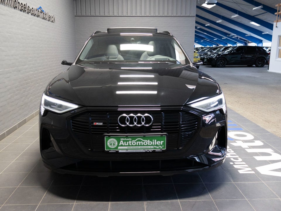 Audi e-tron 55 S-line quattro 5d
