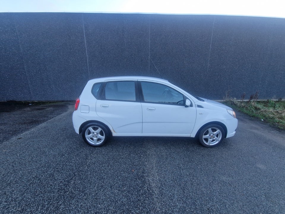 Chevrolet Aveo 1,2 LTZ 5d