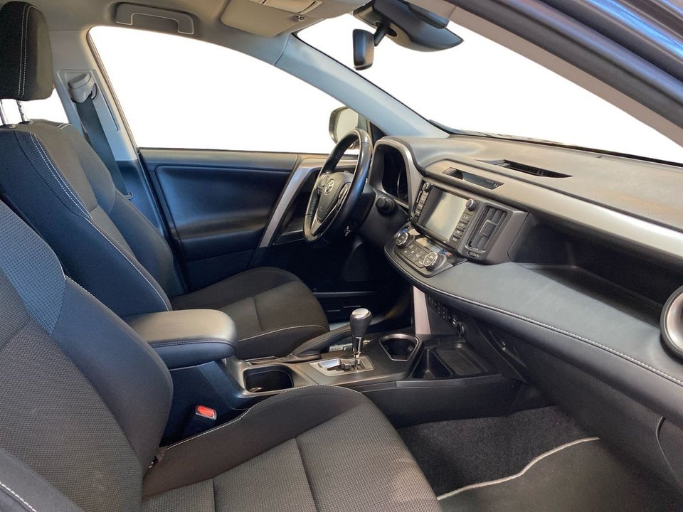 Toyota RAV4 2,5 Hybrid H3 MDS 4x4 5d